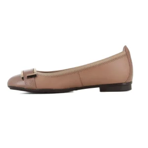 Francesita Almond