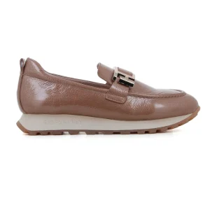 Mocasin Almond