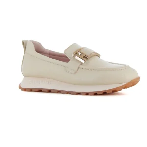 Mocasin Milk